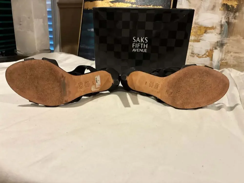 Saks Fifth Avenue new without